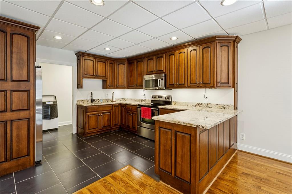Taylorsville, Georgia, 30178, United States, 5 Bedrooms Bedrooms, ,6 BathroomsBathrooms,Residential,Active,2045049