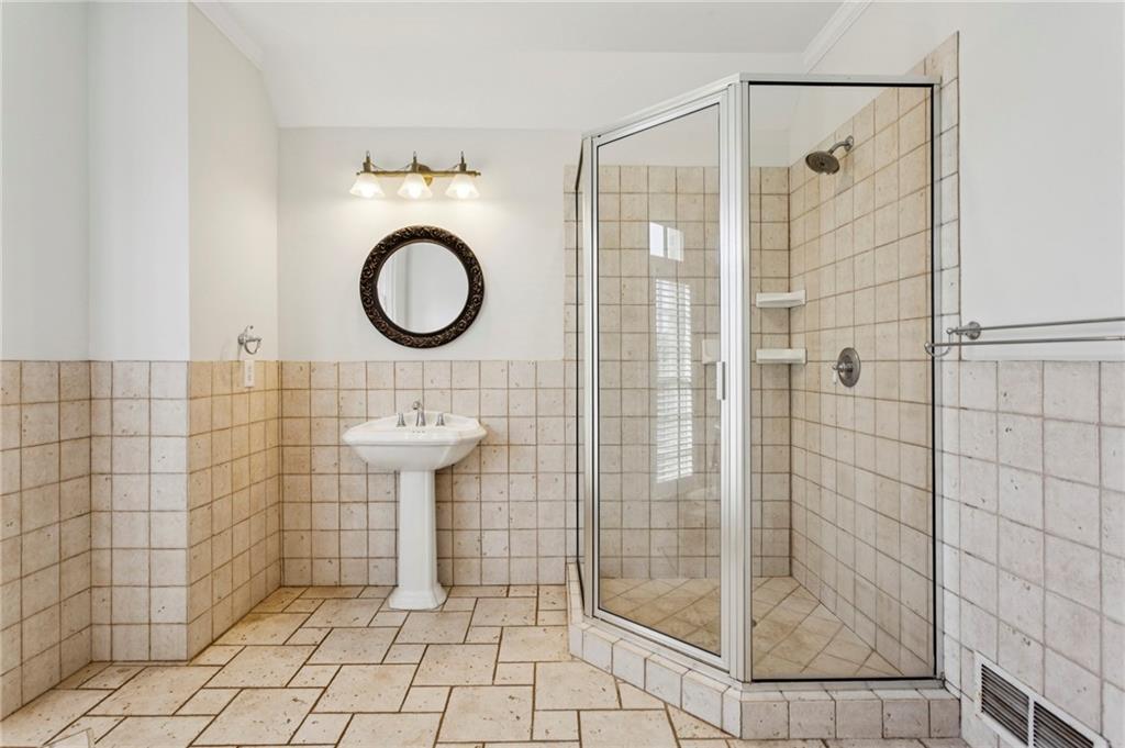Taylorsville, Georgia, 30178, United States, 5 Bedrooms Bedrooms, ,6 BathroomsBathrooms,Residential,Active,2045049