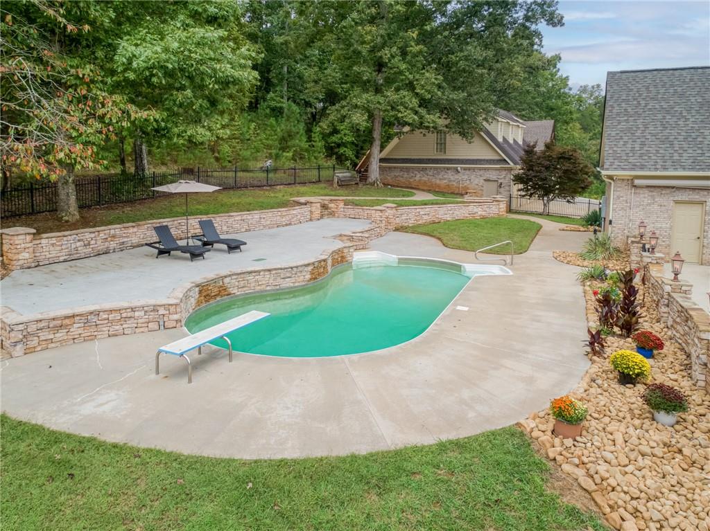 Taylorsville, Georgia, 30178, United States, 5 Bedrooms Bedrooms, ,6 BathroomsBathrooms,Residential,Active,2045049