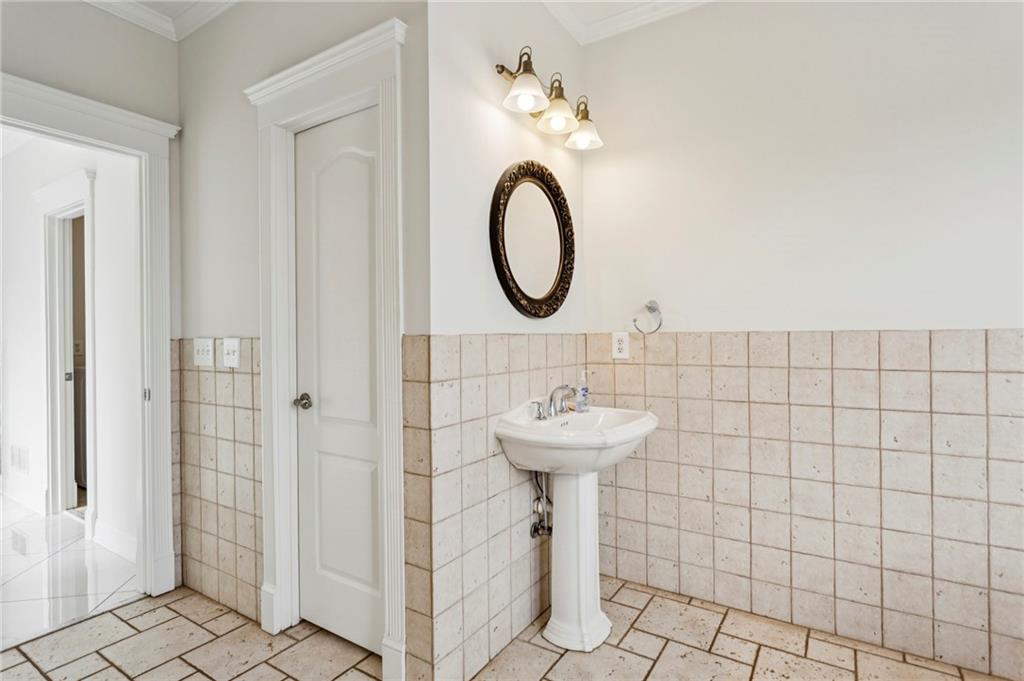 Taylorsville, Georgia, 30178, United States, 5 Bedrooms Bedrooms, ,6 BathroomsBathrooms,Residential,Active,2045049