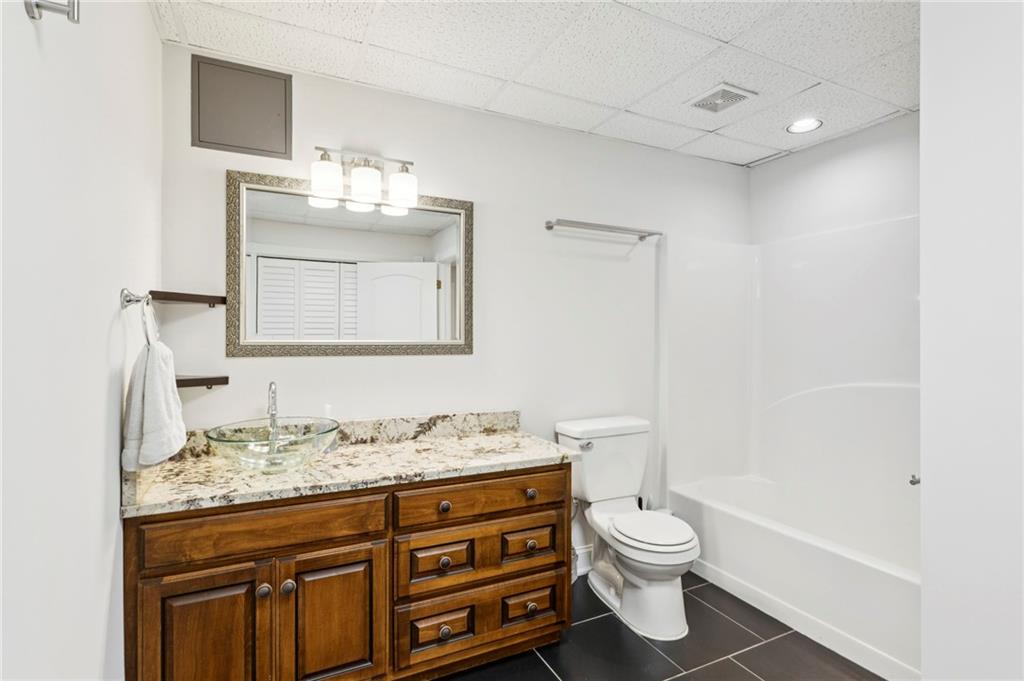 Taylorsville, Georgia, 30178, United States, 5 Bedrooms Bedrooms, ,6 BathroomsBathrooms,Residential,Active,2045049