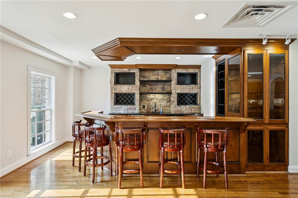Taylorsville, Georgia, 30178, United States, 5 Bedrooms Bedrooms, ,6 BathroomsBathrooms,Residential,Active,2045049