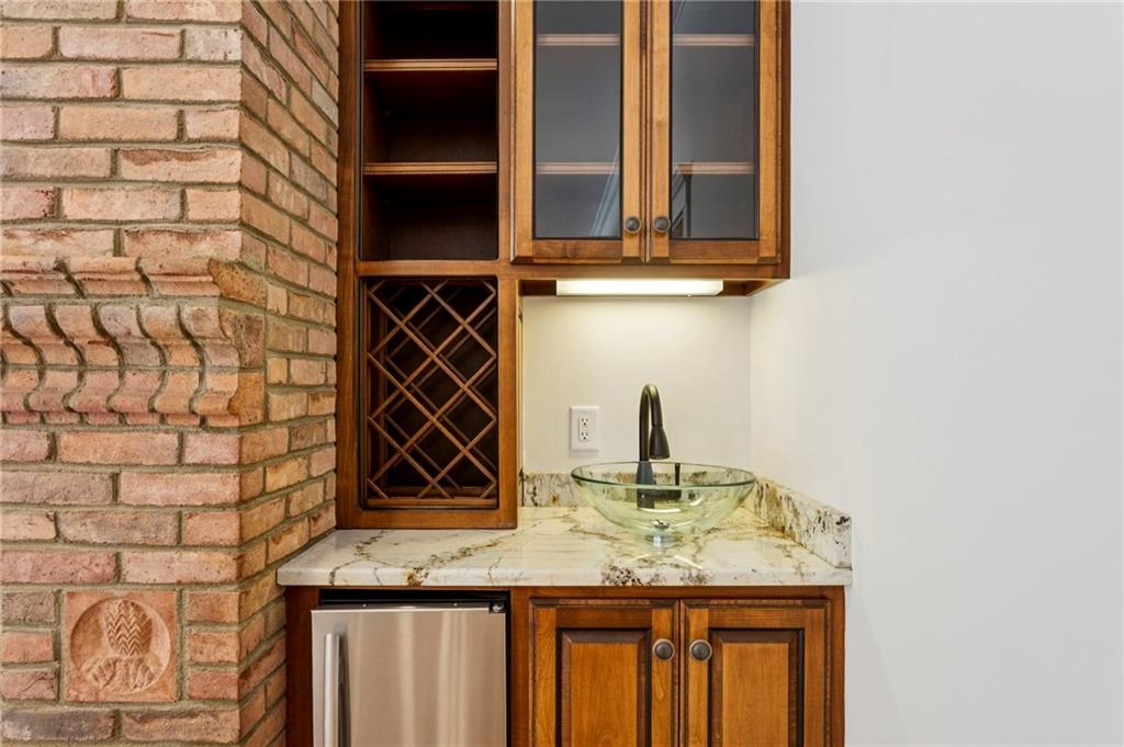 Taylorsville, Georgia, 30178, United States, 5 Bedrooms Bedrooms, ,6 BathroomsBathrooms,Residential,Active,2045049