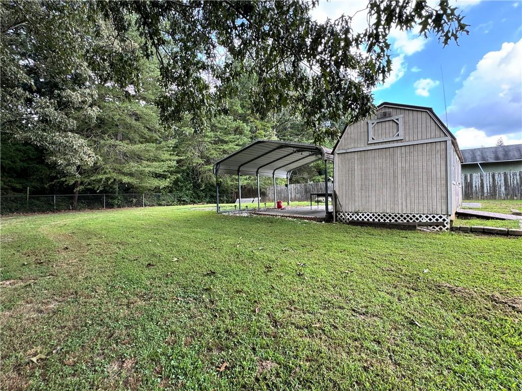 221 Hunters Crossing SE