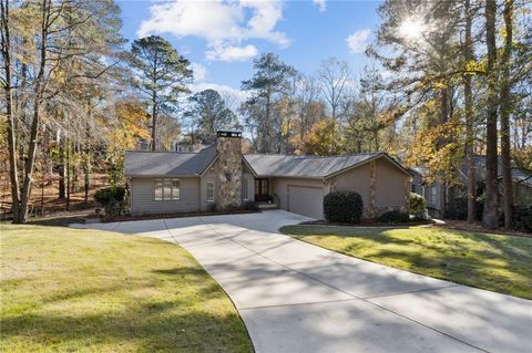 420 Hackberry Court Roswell GA 30076