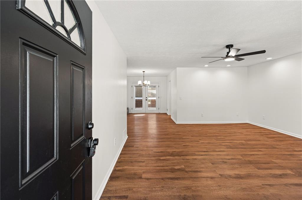 2602 W Regal Court