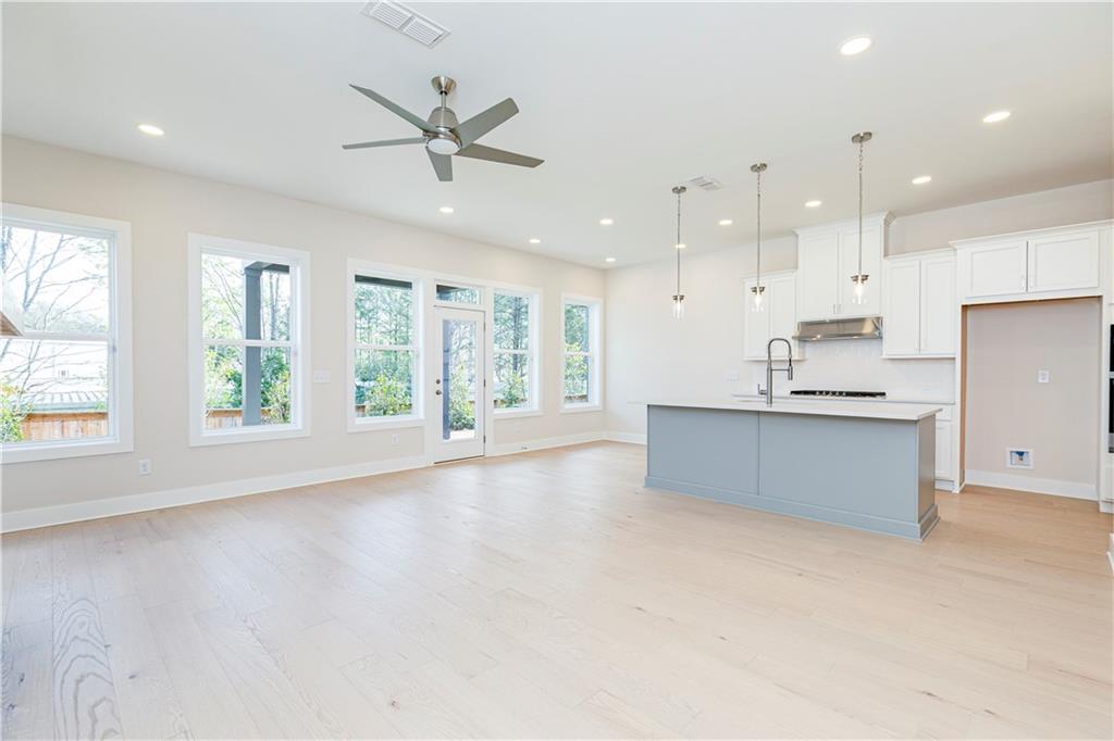1989 Carver Lane NE 46