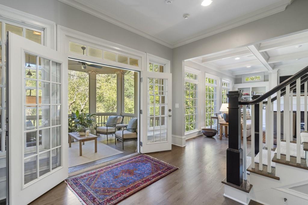 Ivy Knoll - Residential