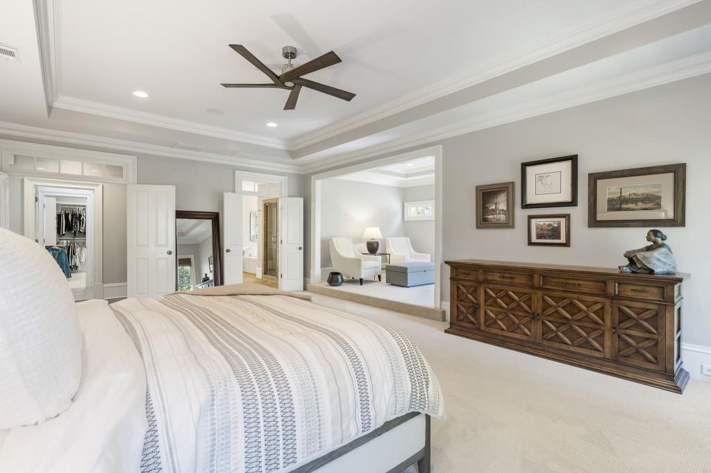 Ivy Knoll - Residential