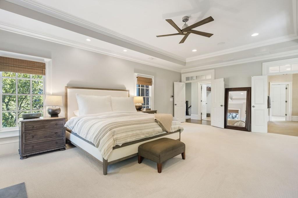 Ivy Knoll - Residential