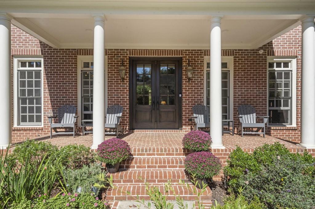 Ivy Knoll - Residential
