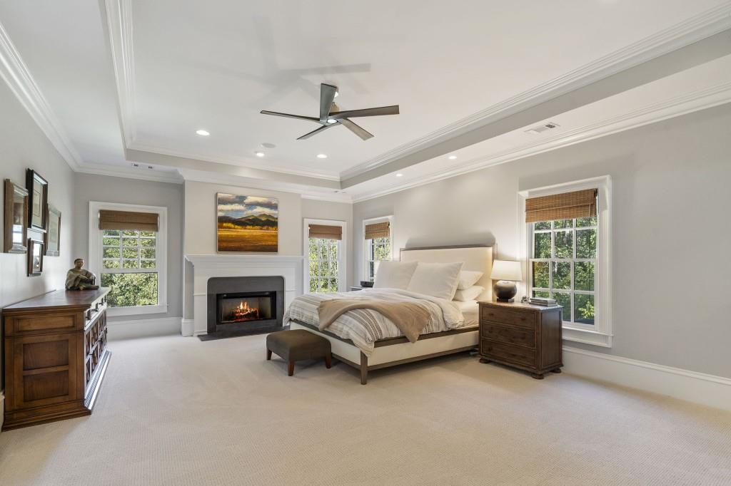 Ivy Knoll - Residential