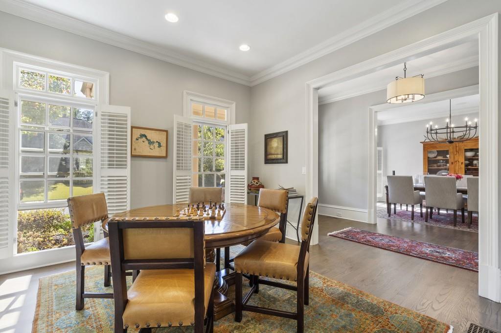 Ivy Knoll - Residential