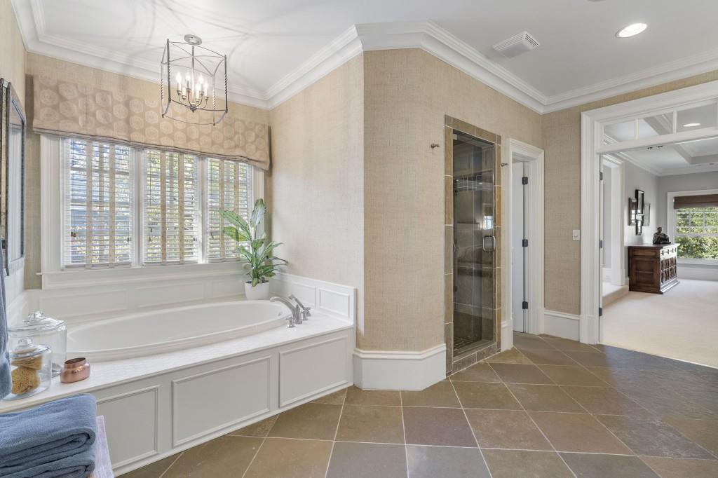 Ivy Knoll - Residential