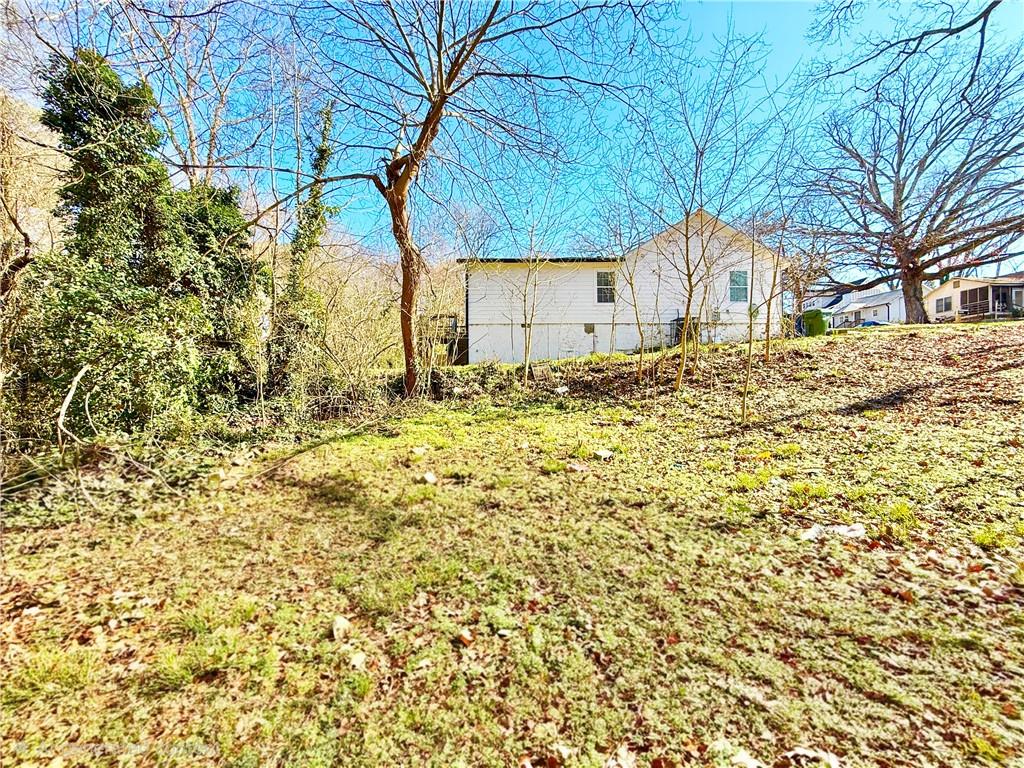 2037 Detroit Avenue NW