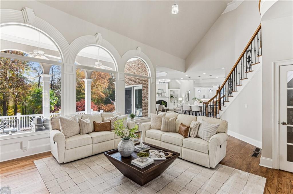 630 Greenview Terrace