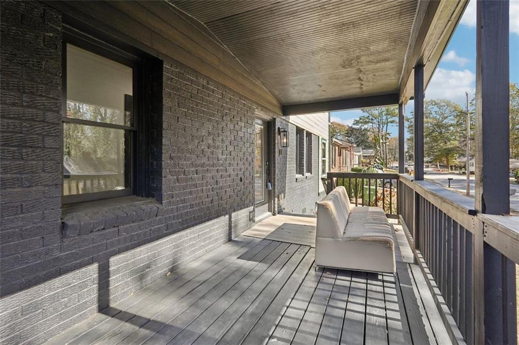 1689 DERRY Avenue SW