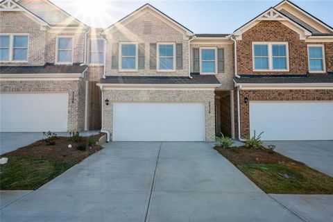 Townhouse For Rent - 3447 High Quest Lane #DYLAN<br/> Snellville, GA 30039