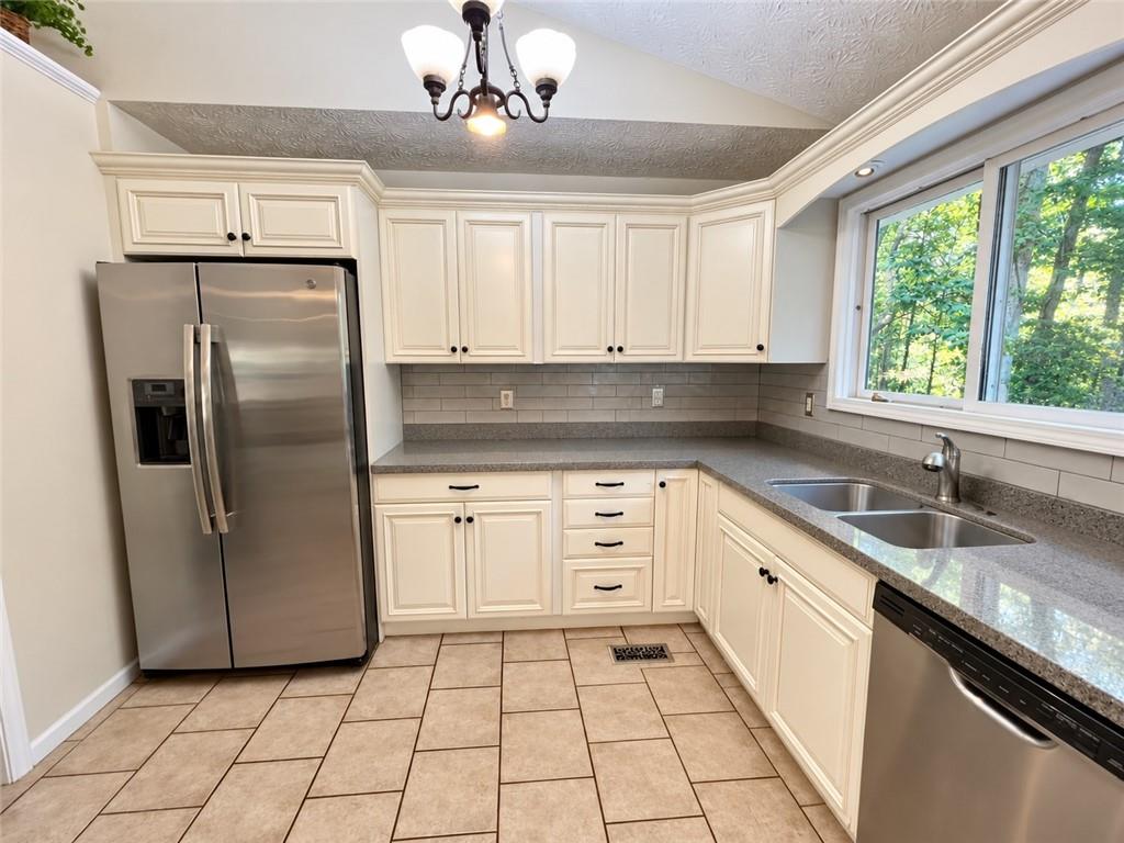 1204 Towne Harbor Court