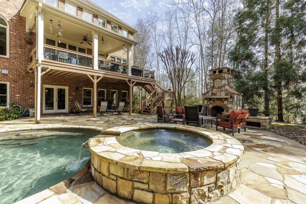 5284 Vernon Springs Trail, Sandy Springs, Georgia image 4