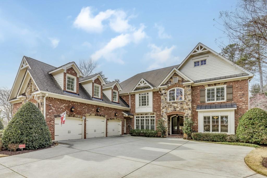 5284 Vernon Springs Trail, Sandy Springs, Georgia image 2