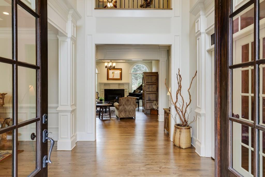 5284 Vernon Springs Trail, Sandy Springs, Georgia image 8