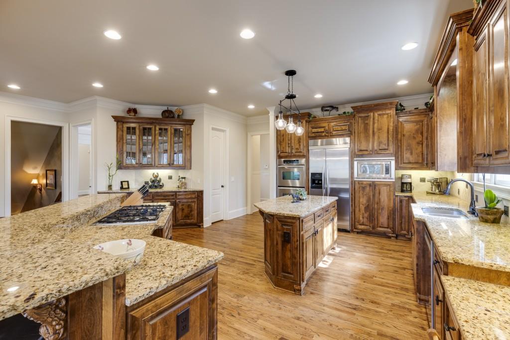 5284 Vernon Springs Trail, Sandy Springs, Georgia image 16