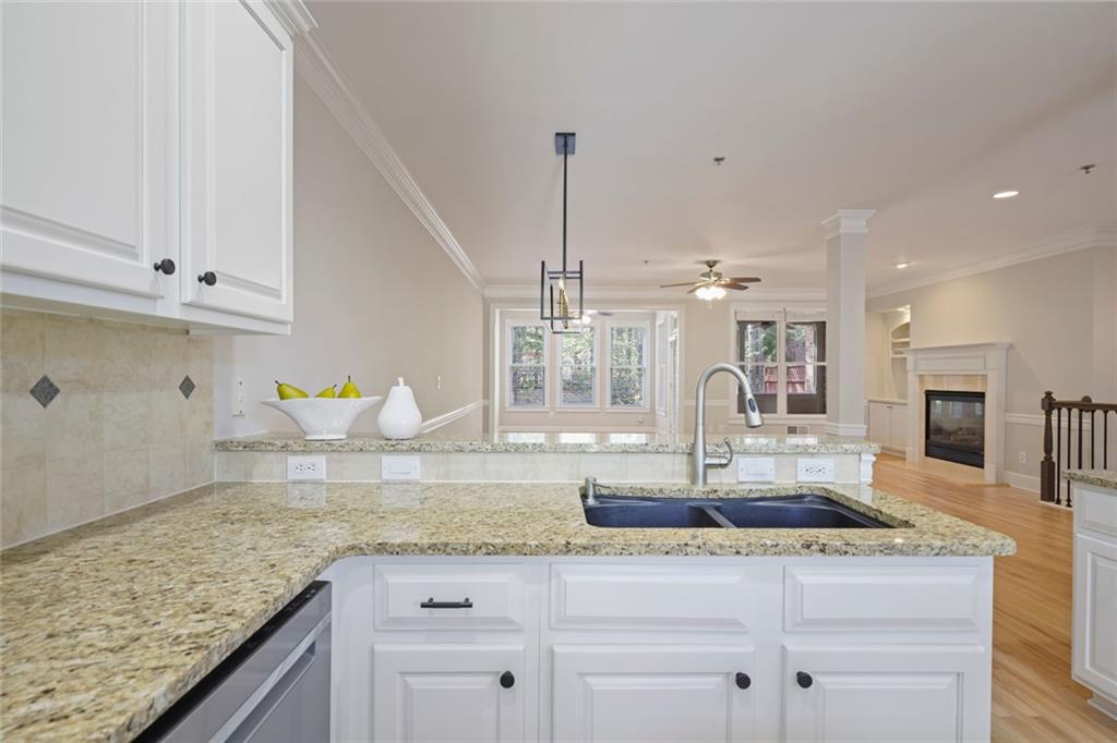 478 Vinings Estates Drive #B02, Smyrna, Georgia image 6