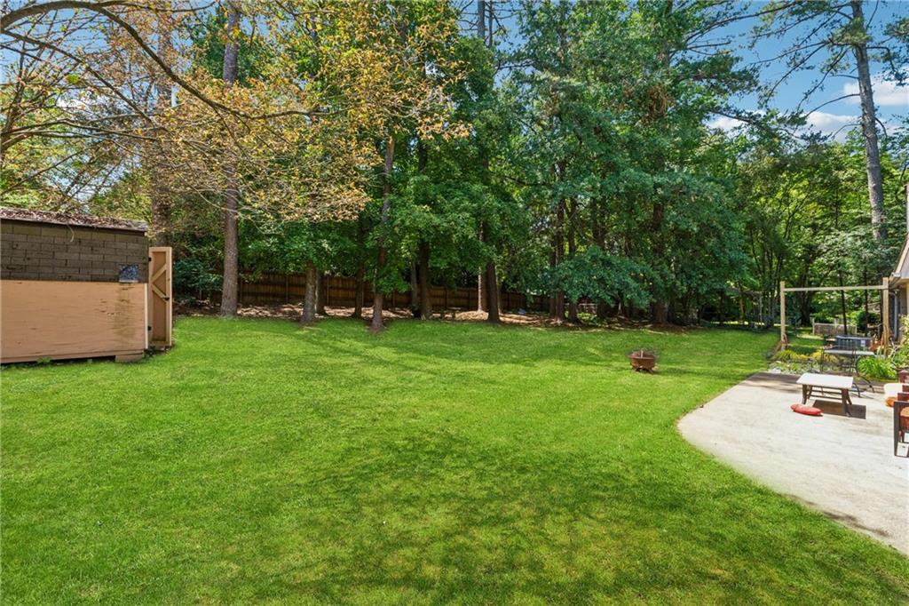 461 Village Green Court, Lilburn, Georgia image 24