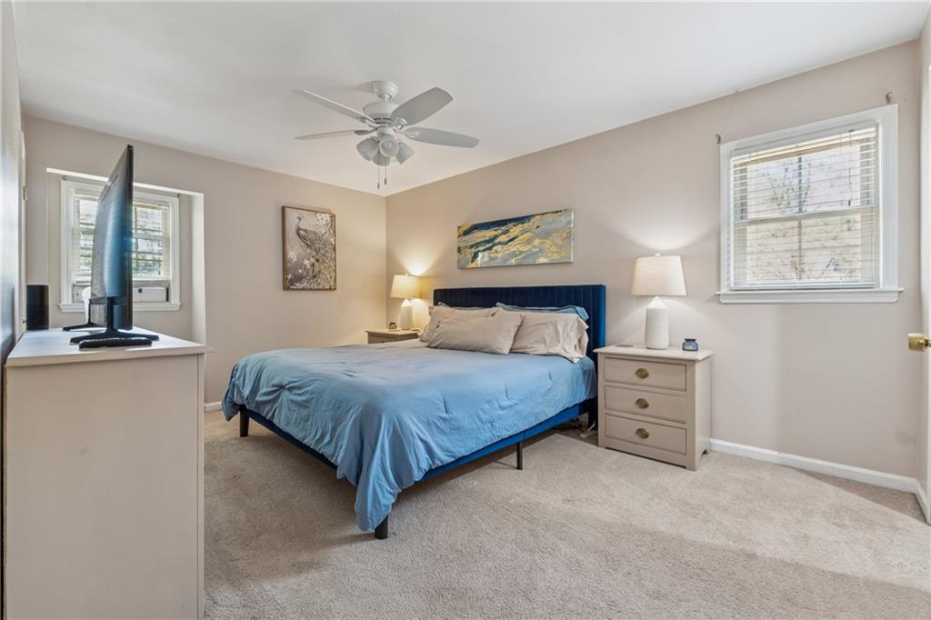 461 Village Green Court, Lilburn, Georgia image 15