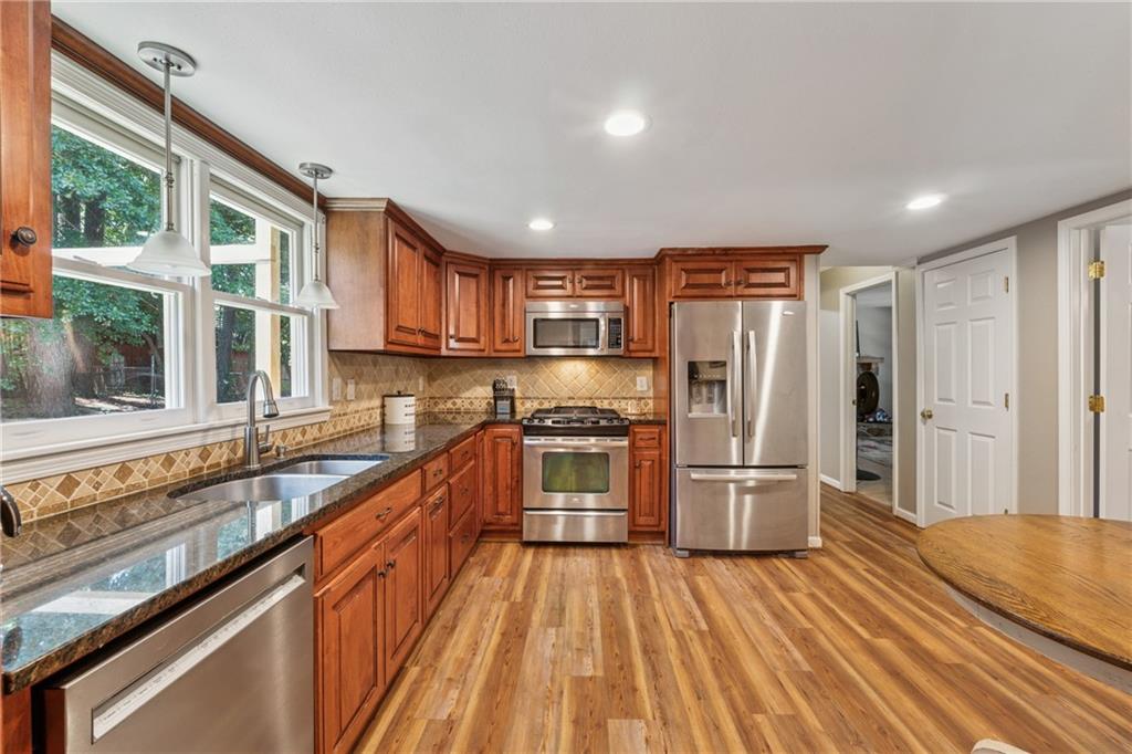 461 Village Green Court, Lilburn, Georgia image 10
