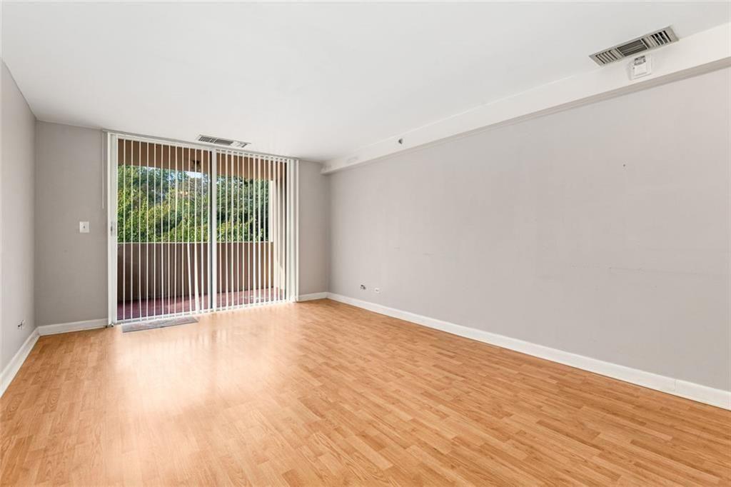 1501 Clairmont Road 323