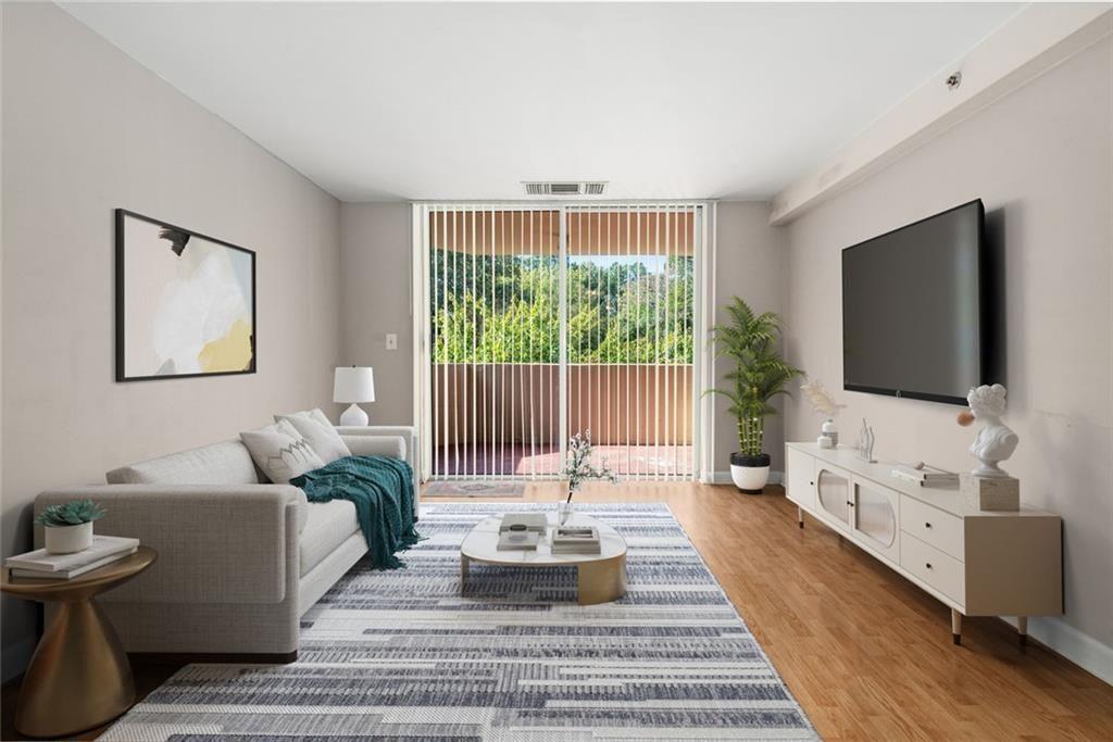 1501 Clairmont Road 323