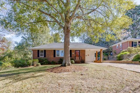 Homes For Sale - 1152 Piedmont Place<br/> Gainesville, GA 30501