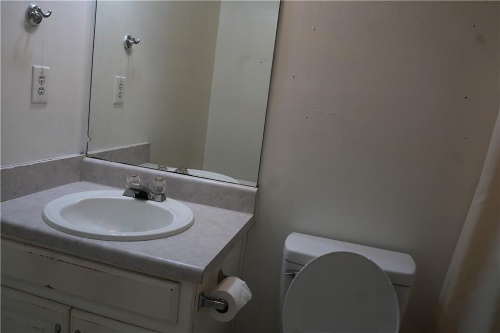6086 Woodstock Road, Acworth, Georgia image 20