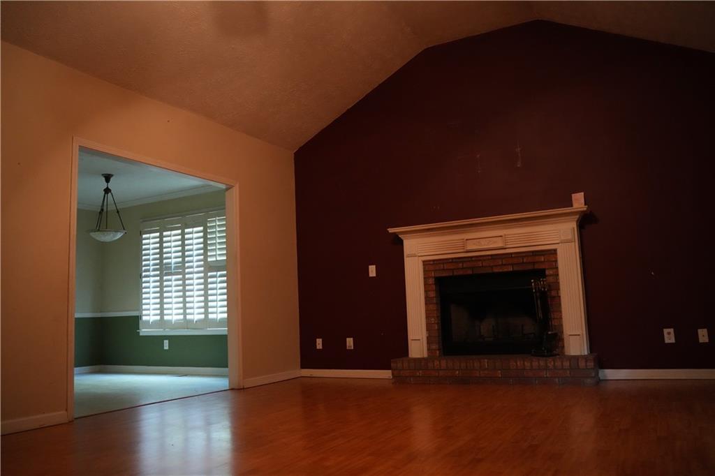 6086 Woodstock Road, Acworth, Georgia image 9