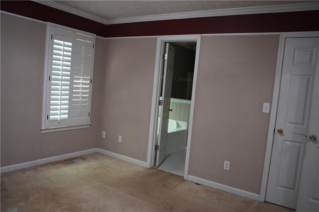 6086 Woodstock Road, Acworth, Georgia image 30