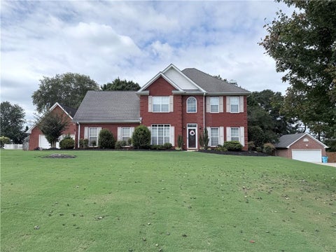 Homes For Sale - 209 Ashley Drive<br/> Henry County, Mcdonough, GA 30252