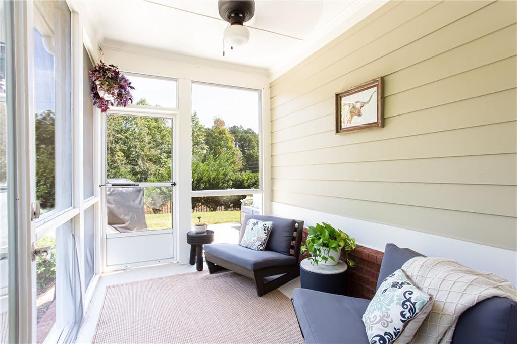1601 Lexington Green Pines Pines