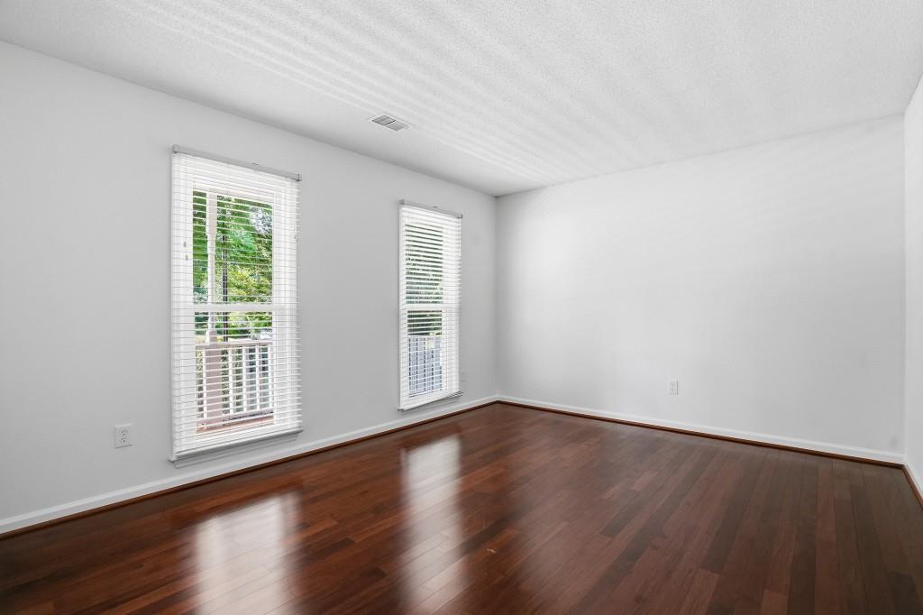 1196 Crestbrook Lane SW