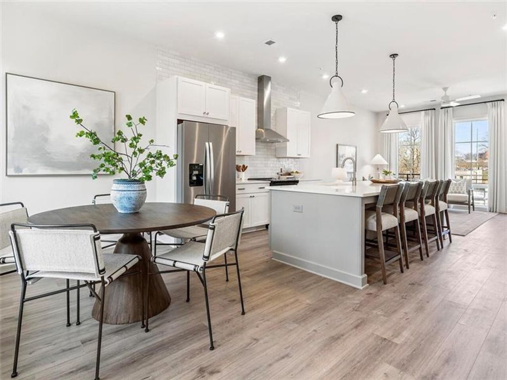 Photo of 1291 Longreen Terrace NW #7, Atlanta, GA 30318 (MLS # 7729192)