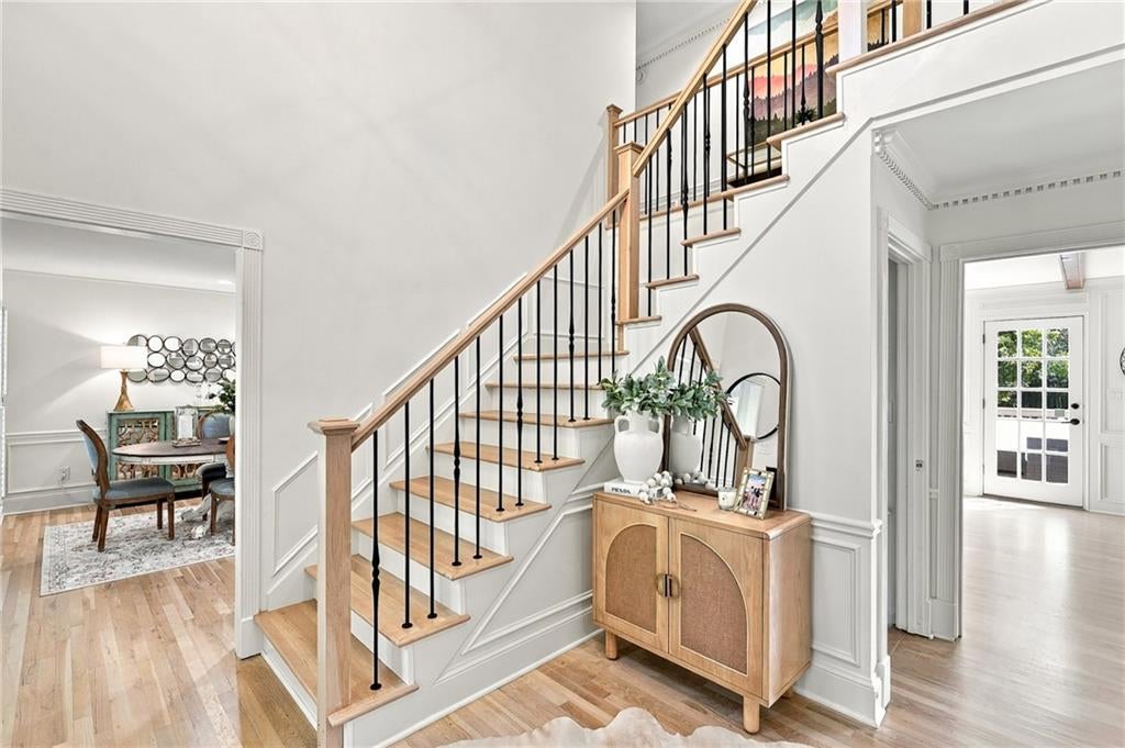 6156 Courtside Drive