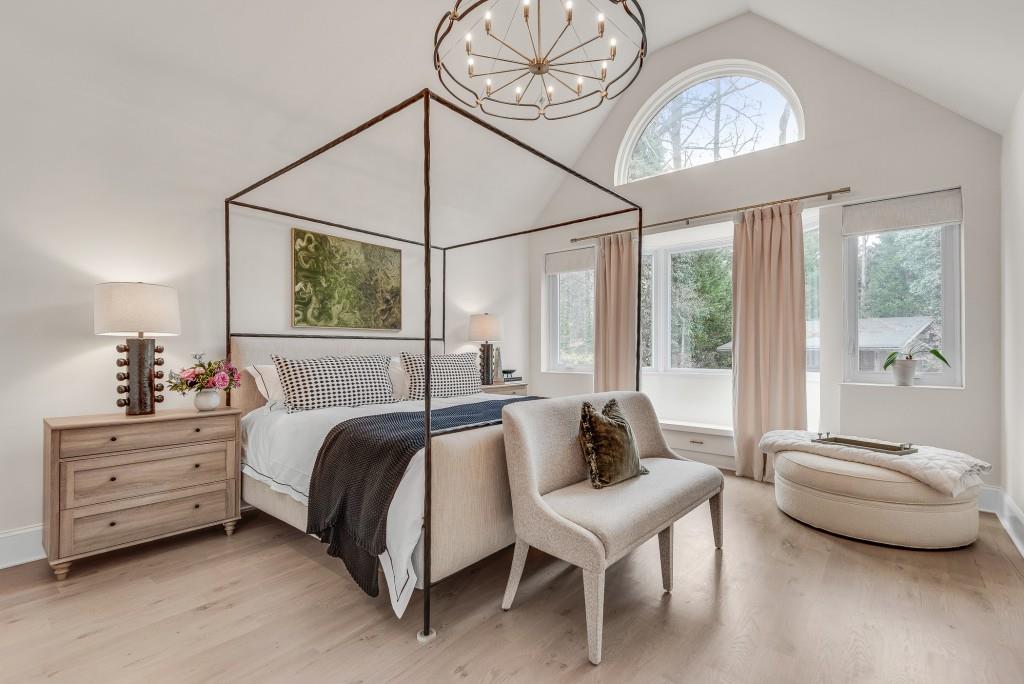 2362 Greenglade Road NE