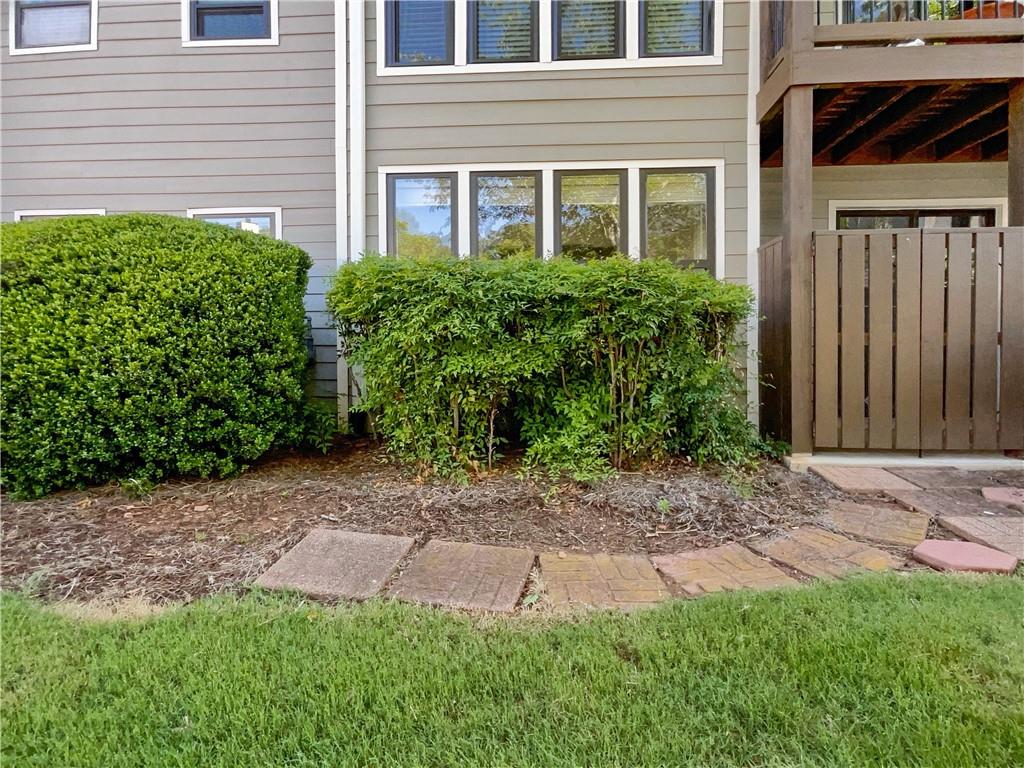 607 Park Ridge Circle, Marietta, Georgia image 9