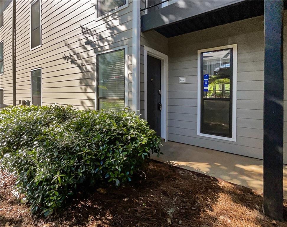 607 Park Ridge Circle, Marietta, Georgia image 6