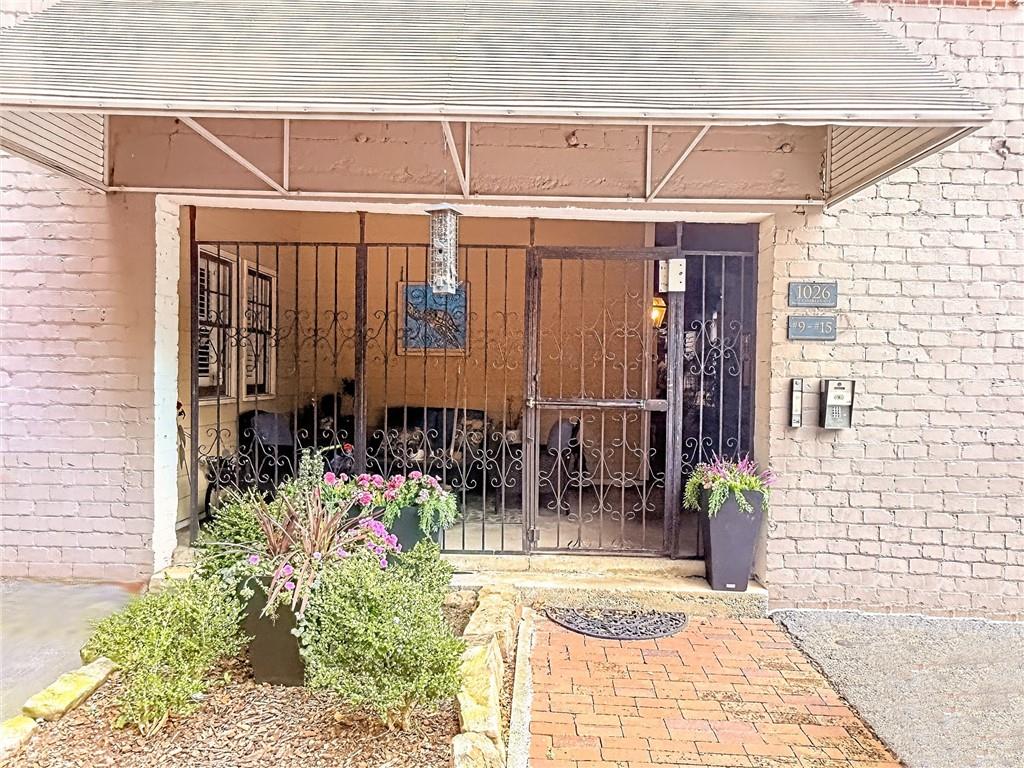 1026 Saint Charles Avenue NE 15