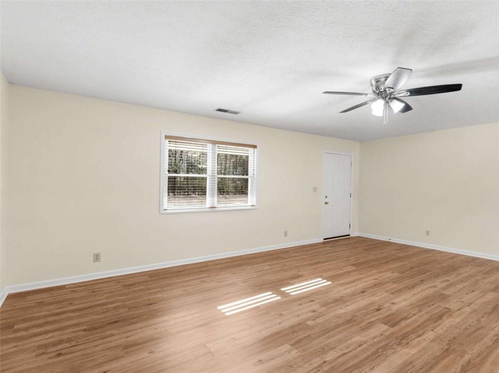 134 Glen Echo Drive, Jackson, Georgia image 5