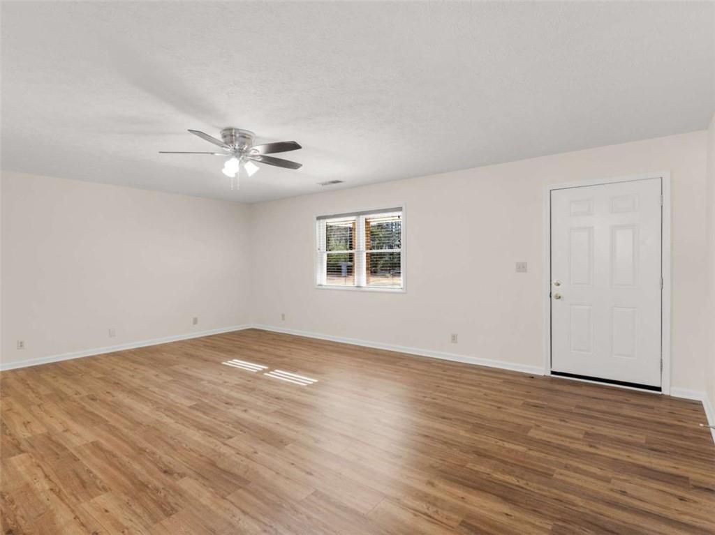 134 Glen Echo Drive, Jackson, Georgia image 6