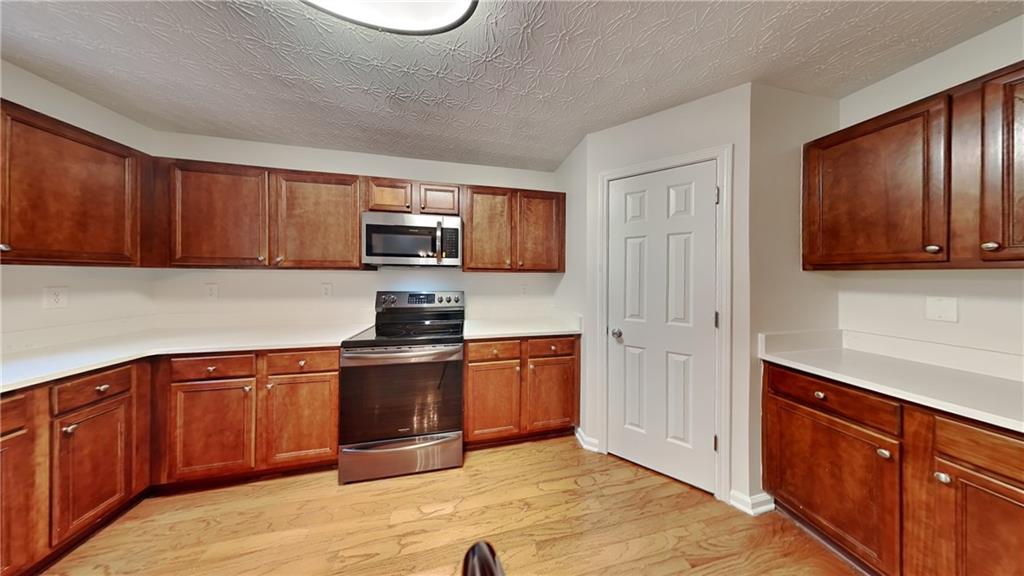 514 Jadetree Lane, Atlanta, Georgia image 7