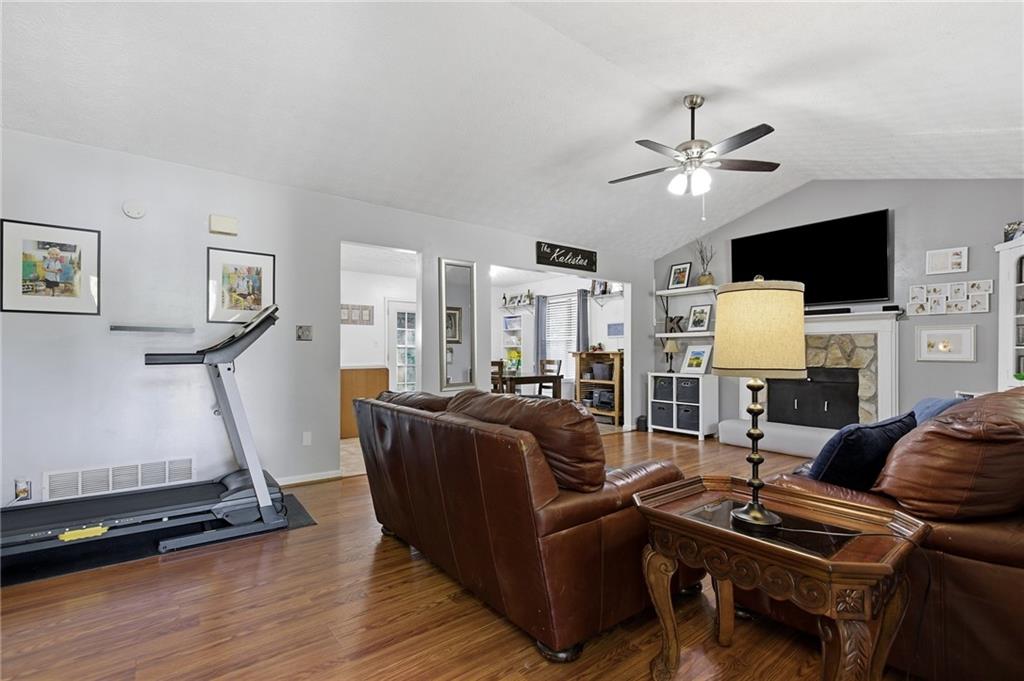 2114 W Lotus Point Drive